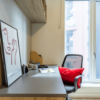 Premium En Suite - Image 4